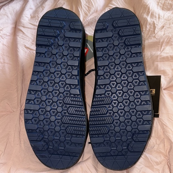 Brand New w/box Vans Sk8-Hi MTE-1 'Varsity Black' Sneakers Men's - Picture 4 of 15